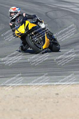 media/Nov-16-2025-Race Pace (Sun) [[8c5fa54630]]/Verified Riders/1-Turns 9 and 10 (925am)/